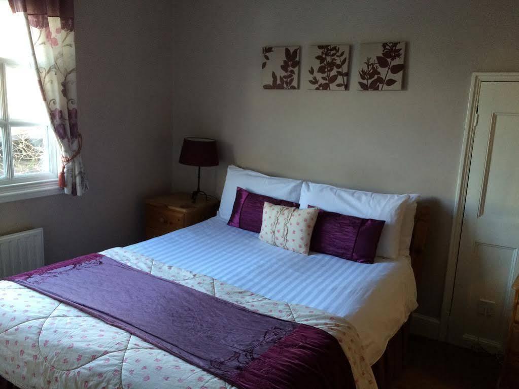 The Cromwell Arms Inn Bovey Tracey Dış mekan fotoğraf