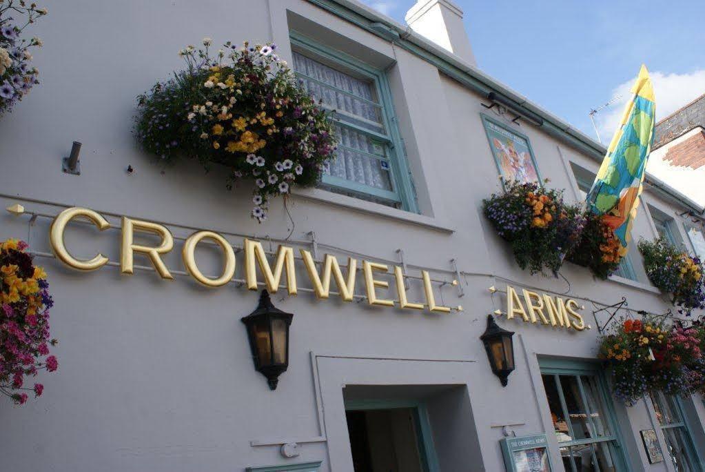 The Cromwell Arms Inn Bovey Tracey Dış mekan fotoğraf